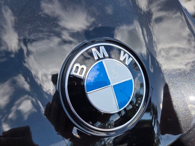 2023 BMW XM Base