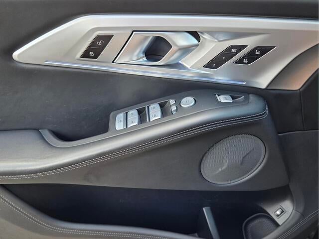2023 BMW XM Base
