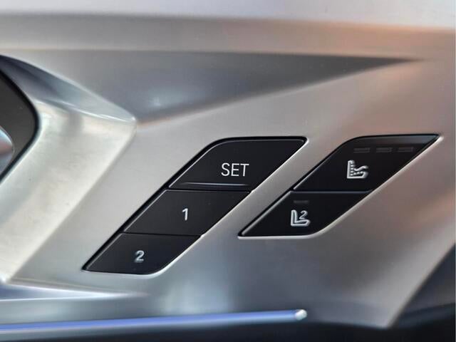 2023 BMW XM Base