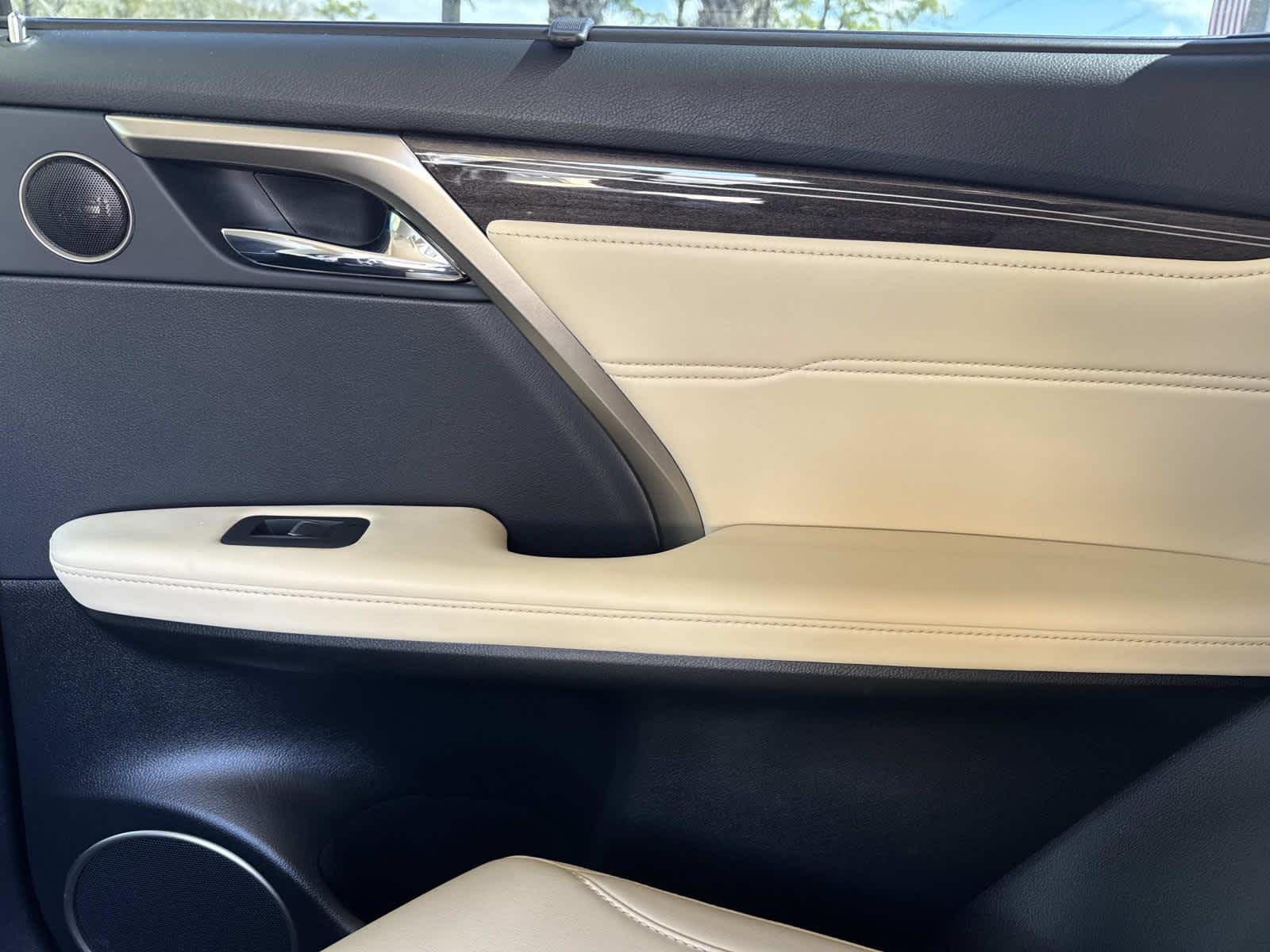 2022 Lexus RX 350L Luxury