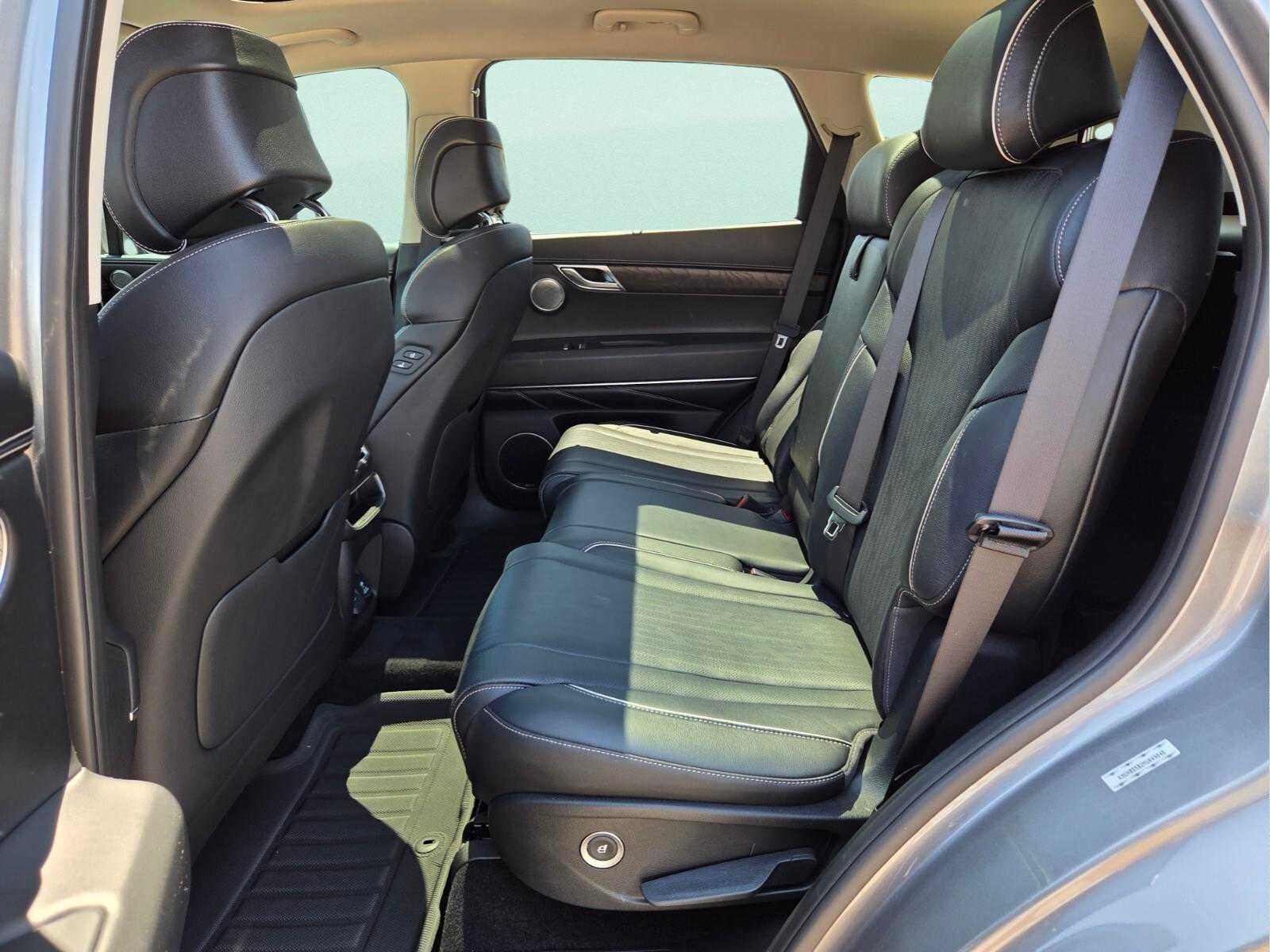 2021 Genesis GV80 Base