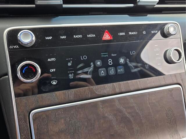 2025 Genesis GV80 2.5T Prestige