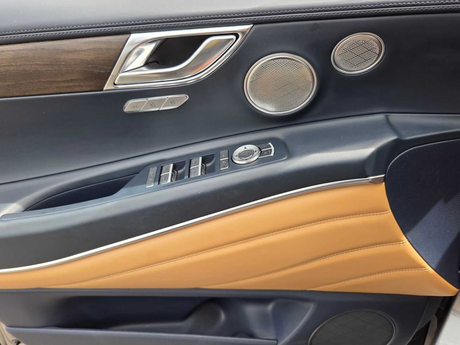 2024 Genesis GV80 Base