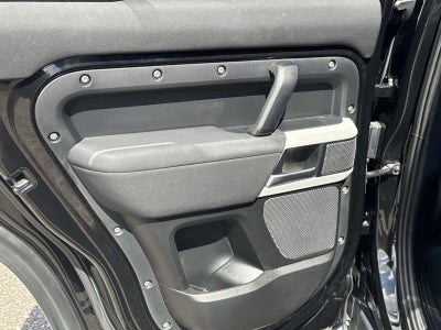 2020 Land Rover Defender SE