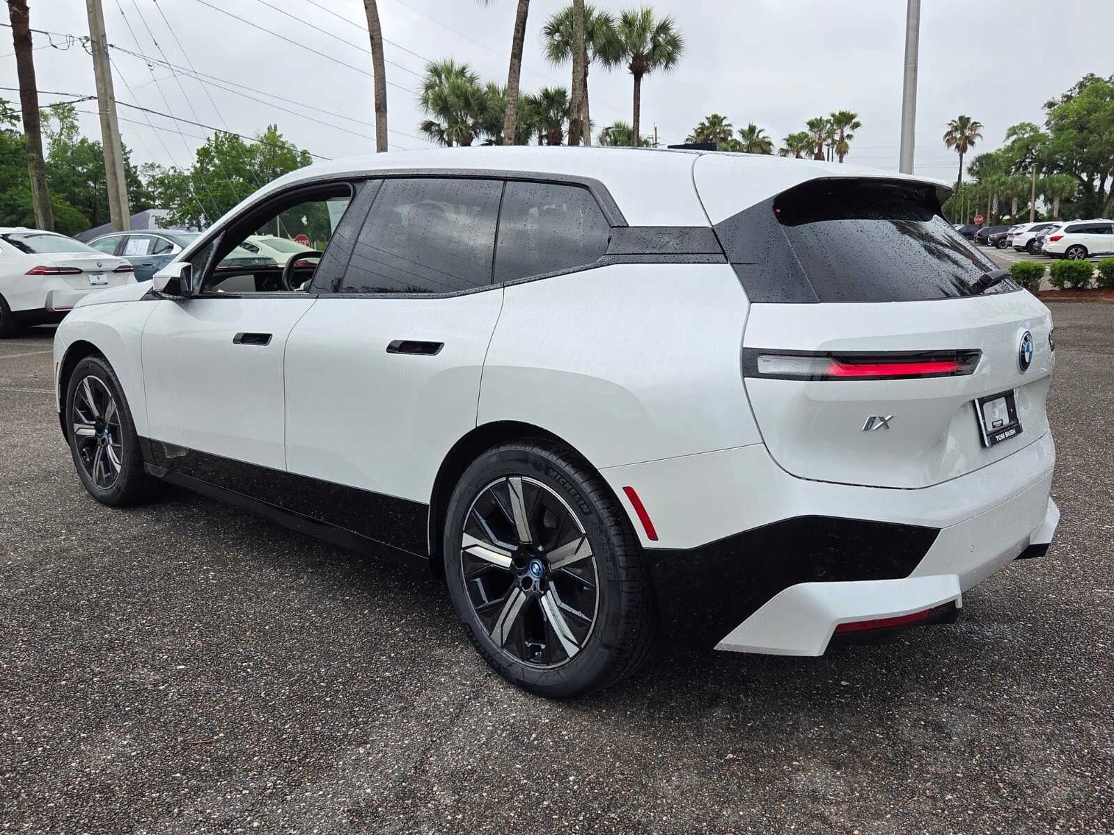 2023 BMW iX xDrive50 xDrive50