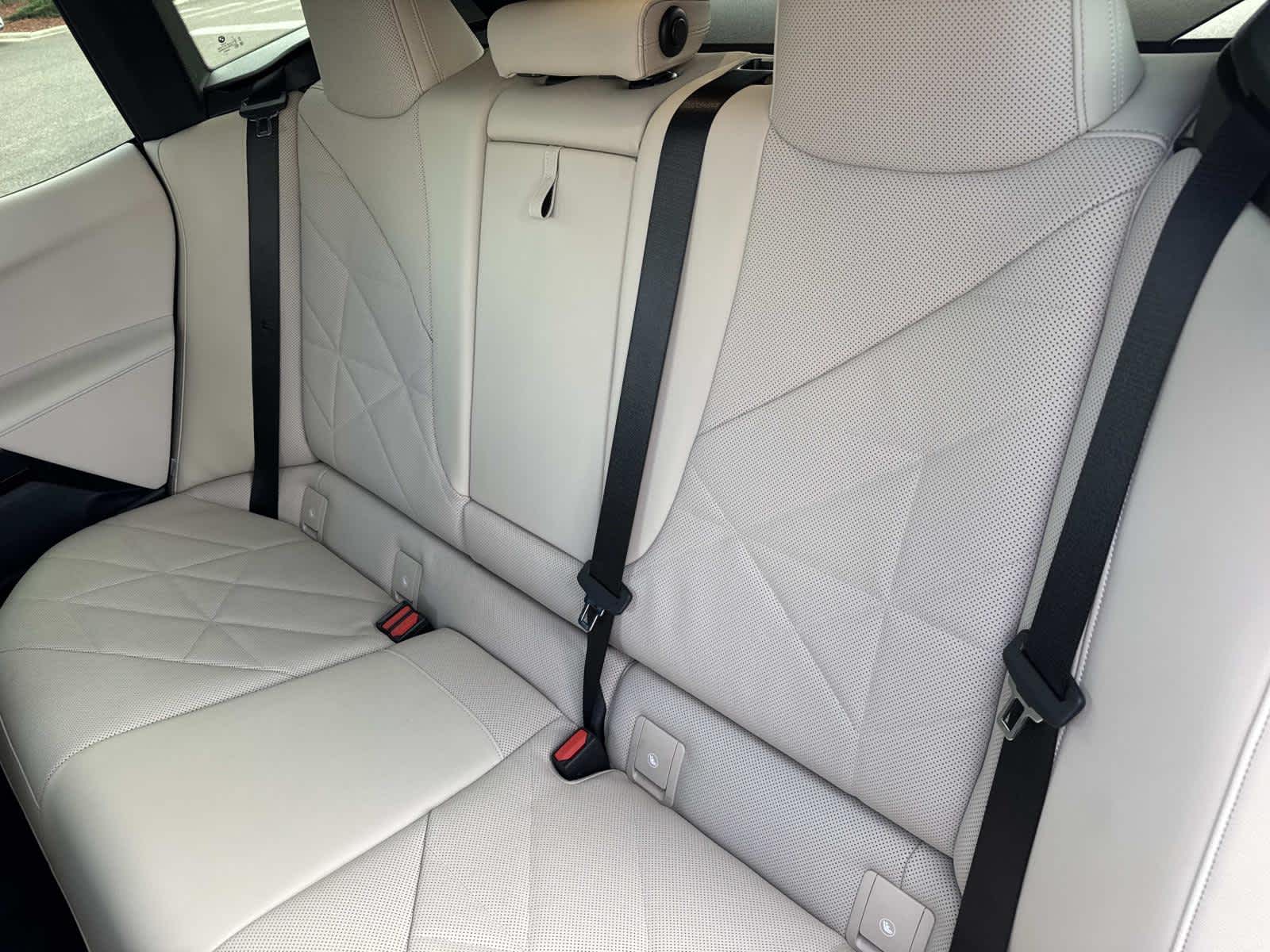 2025 BMW iX xDrive50