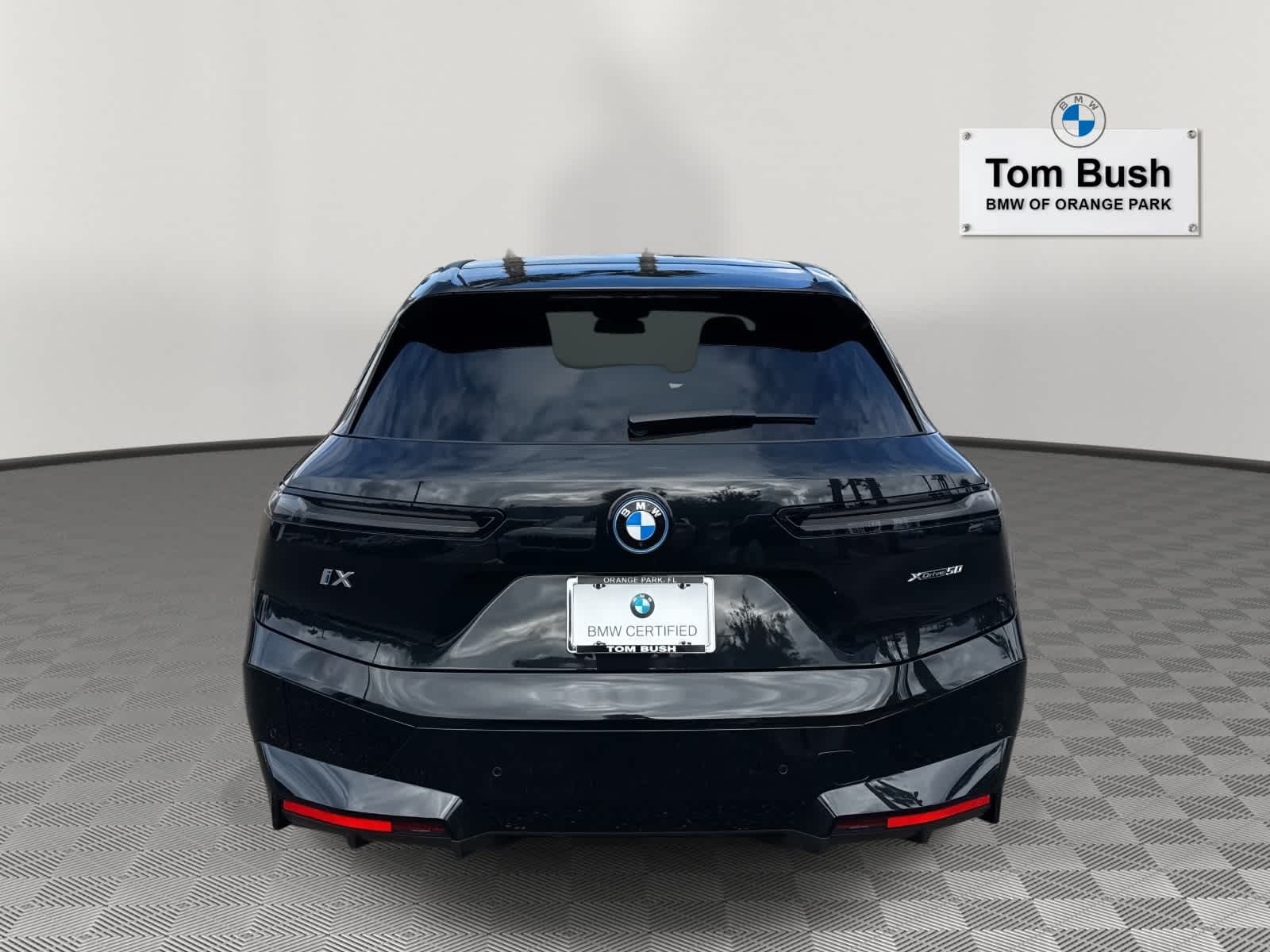 2025 BMW iX xDrive50