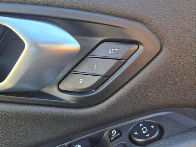 2026 BMW 330i 330i