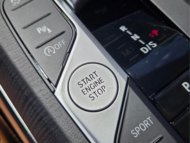 2026 BMW 330i 330i