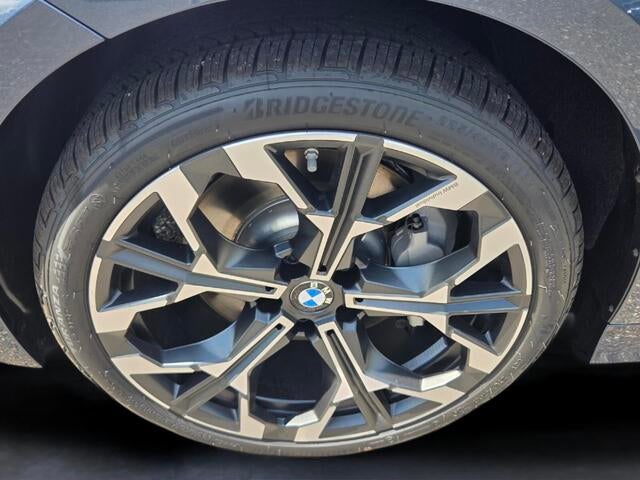 2026 BMW 330i 330i