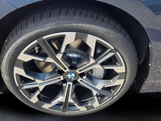 2026 BMW 330i 330i