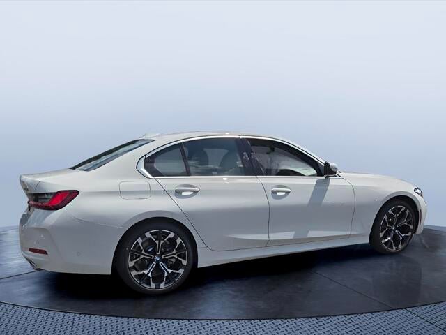 2026 BMW 330i 330i