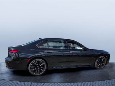 2026 BMW 740i 740i