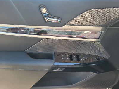 2025 BMW 7 Series 760i xDrive