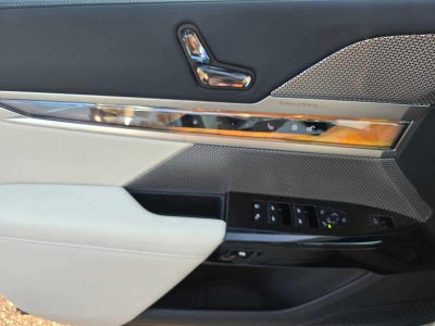 2025 BMW 7 Series 750e xDrive