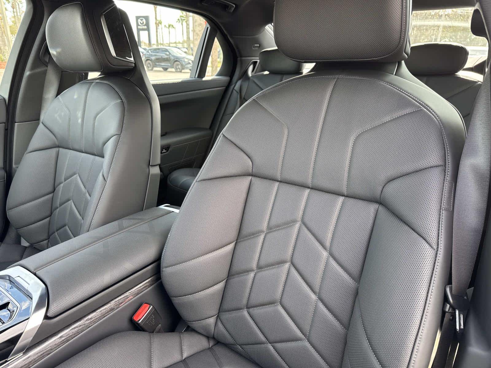 2026 BMW 7 Series 750e xDrive