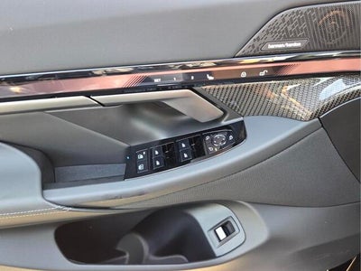 2027 BMW 530i 530i