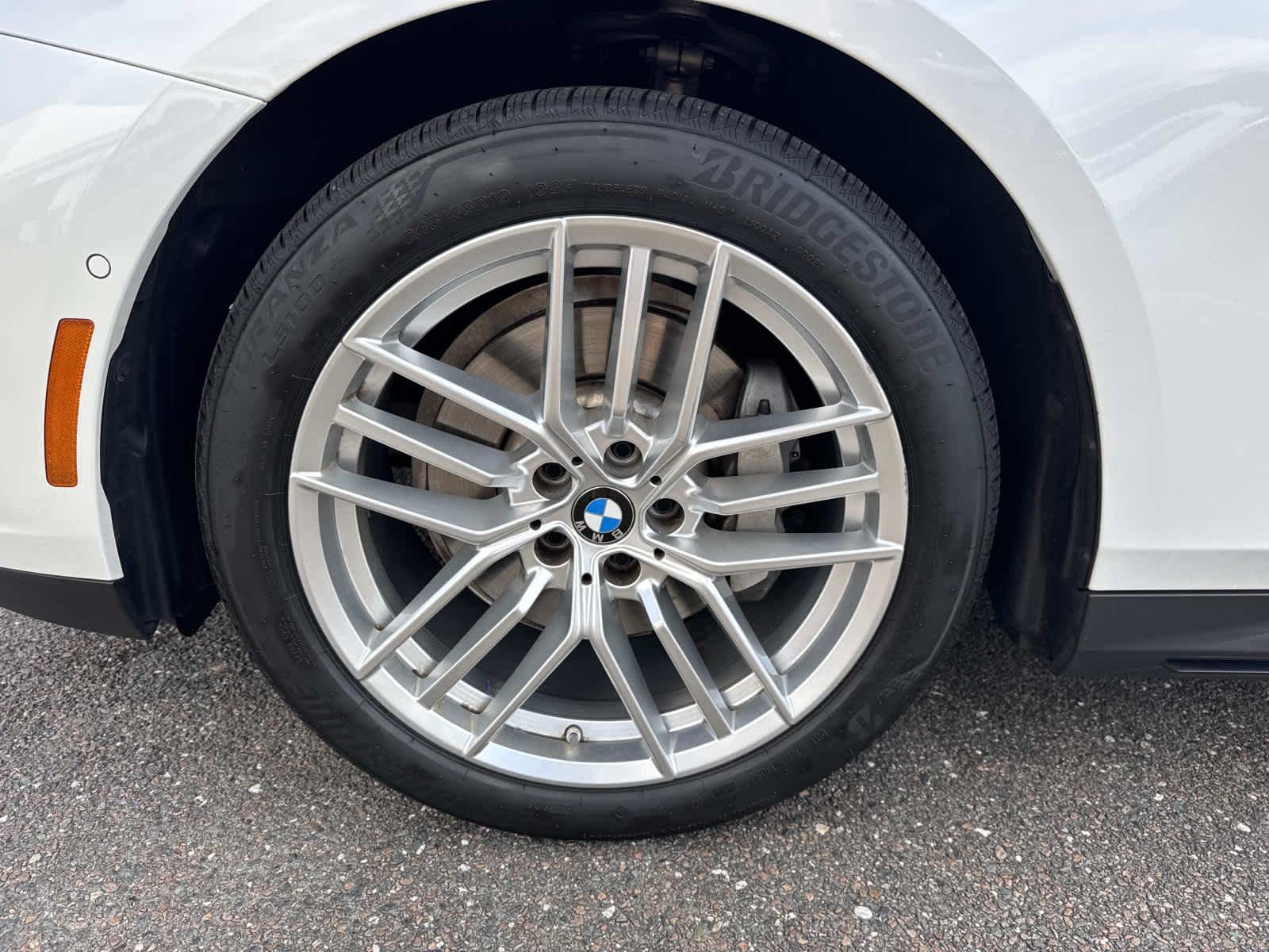 2025 BMW 5 Series 530i