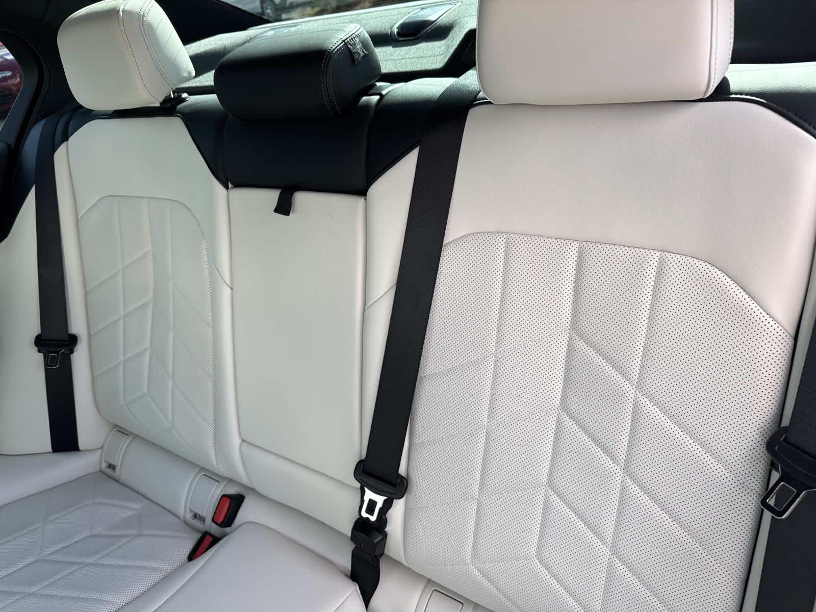 2025 BMW 5 Series 530i