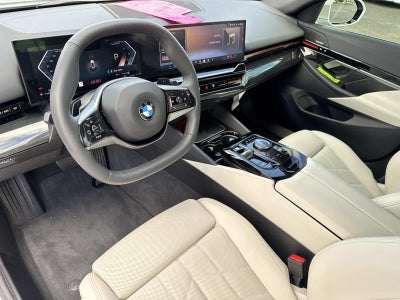 2025 BMW 5 Series 530i