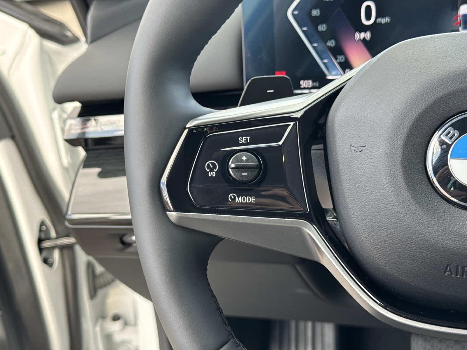 2025 BMW 5 Series 530i