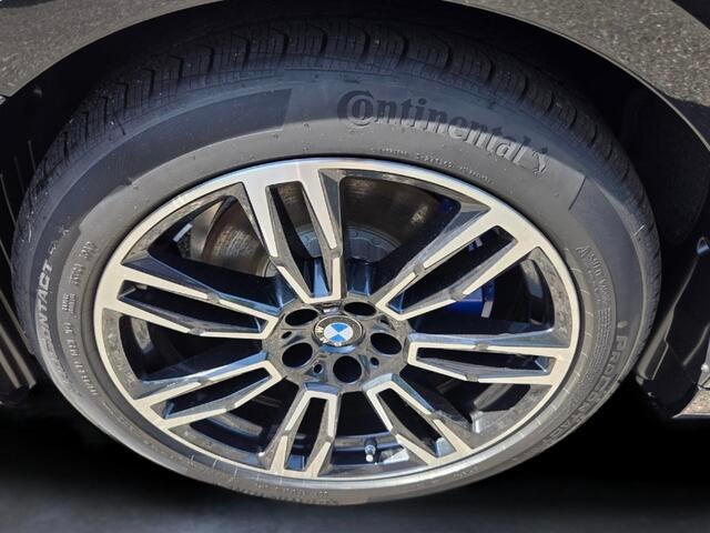 2027 BMW 530i 530i