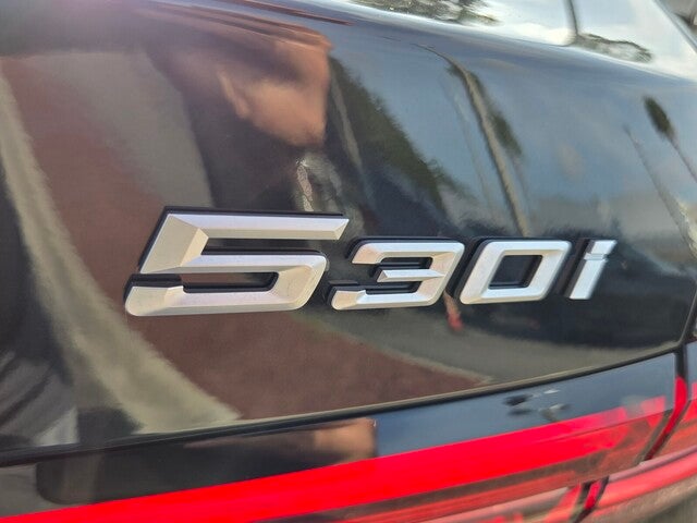 2027 BMW 530i 530i