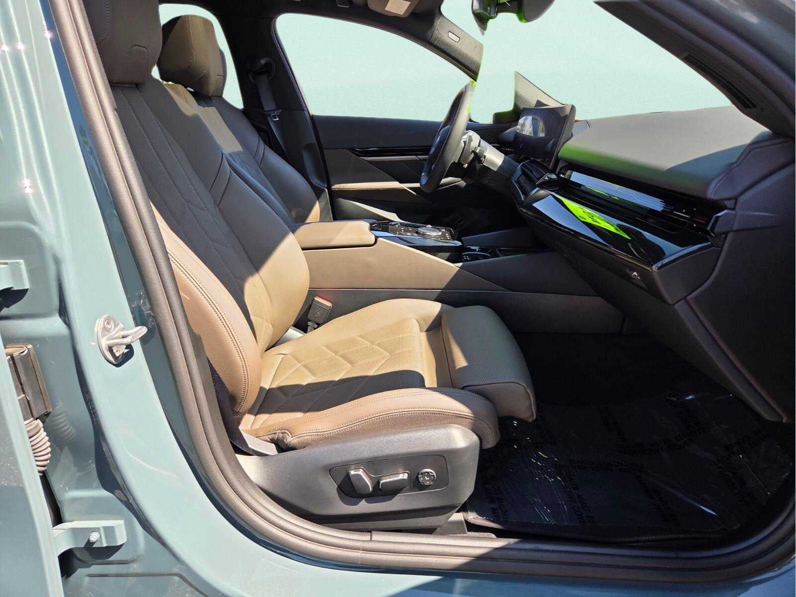 2026 BMW 530i 530i