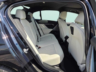 2027 BMW 530i 530i