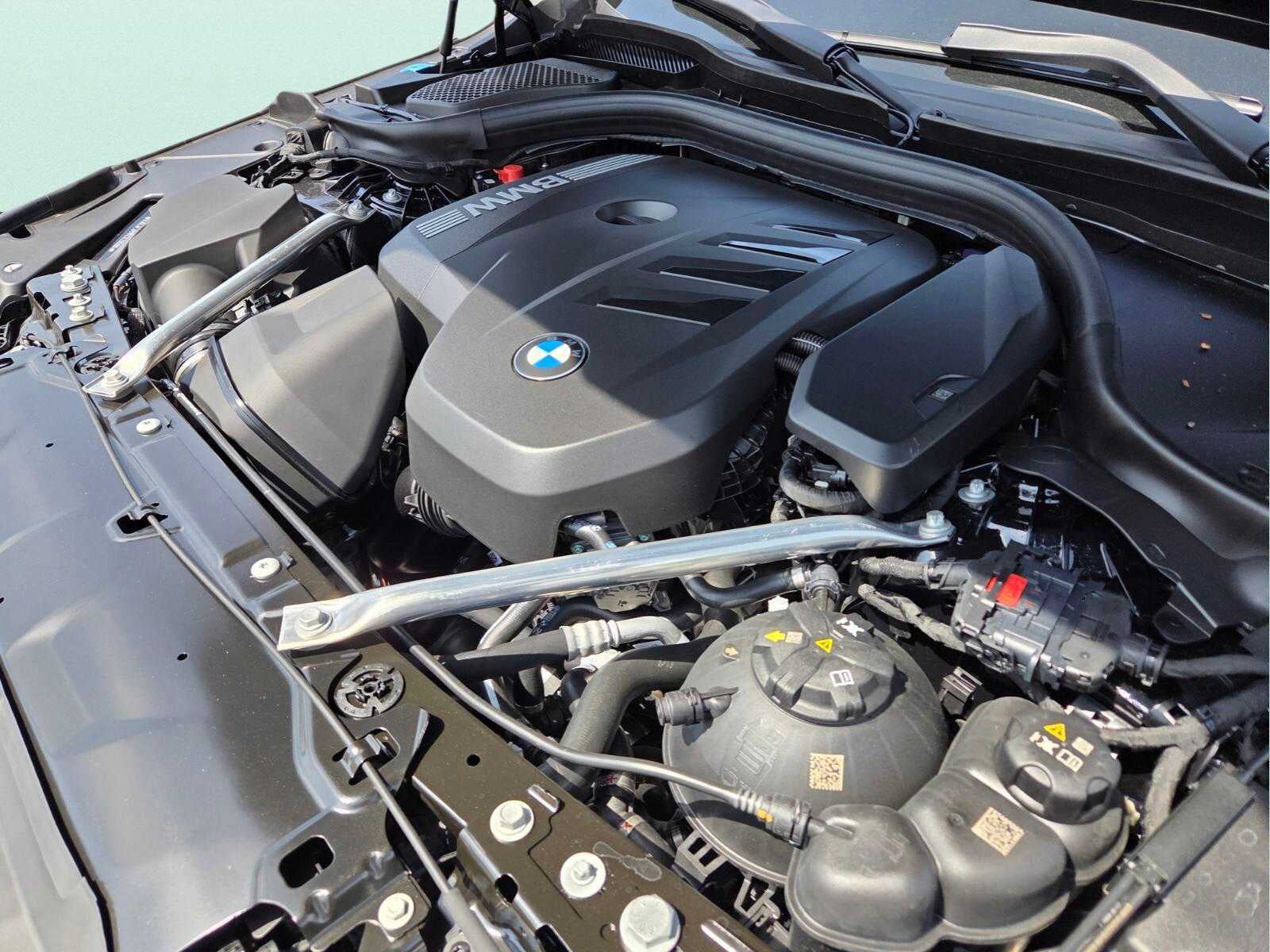 2027 BMW 530i 530i