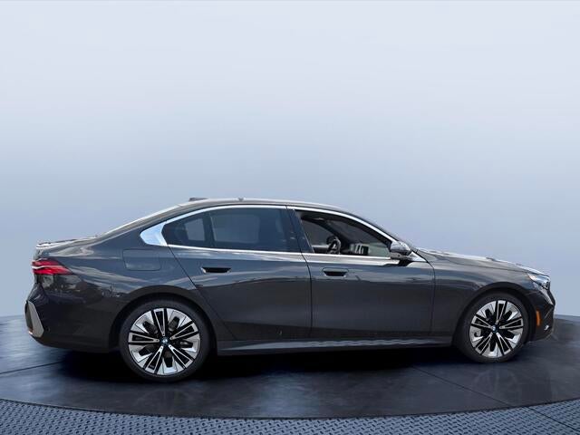 2026 BMW 530i 530i