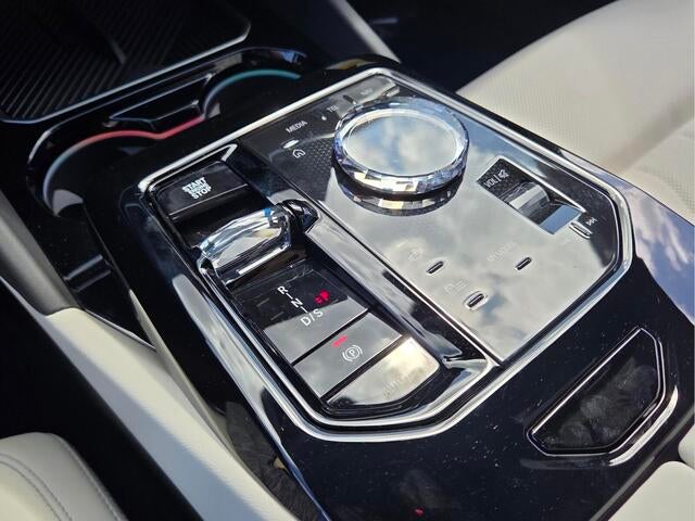 2027 BMW 530i xDrive 530i xDrive