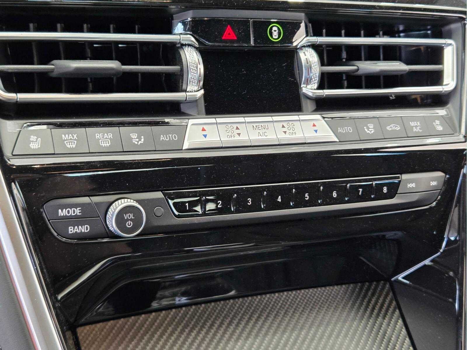 2026 BMW M850i xDrive M850i