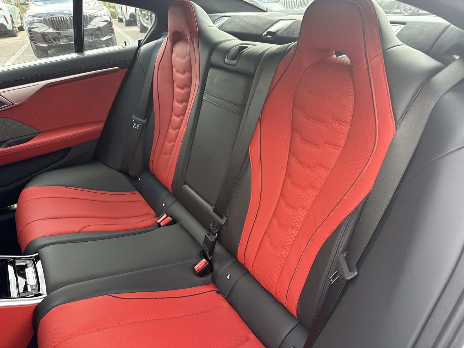 2026 BMW M850i xDrive M850i