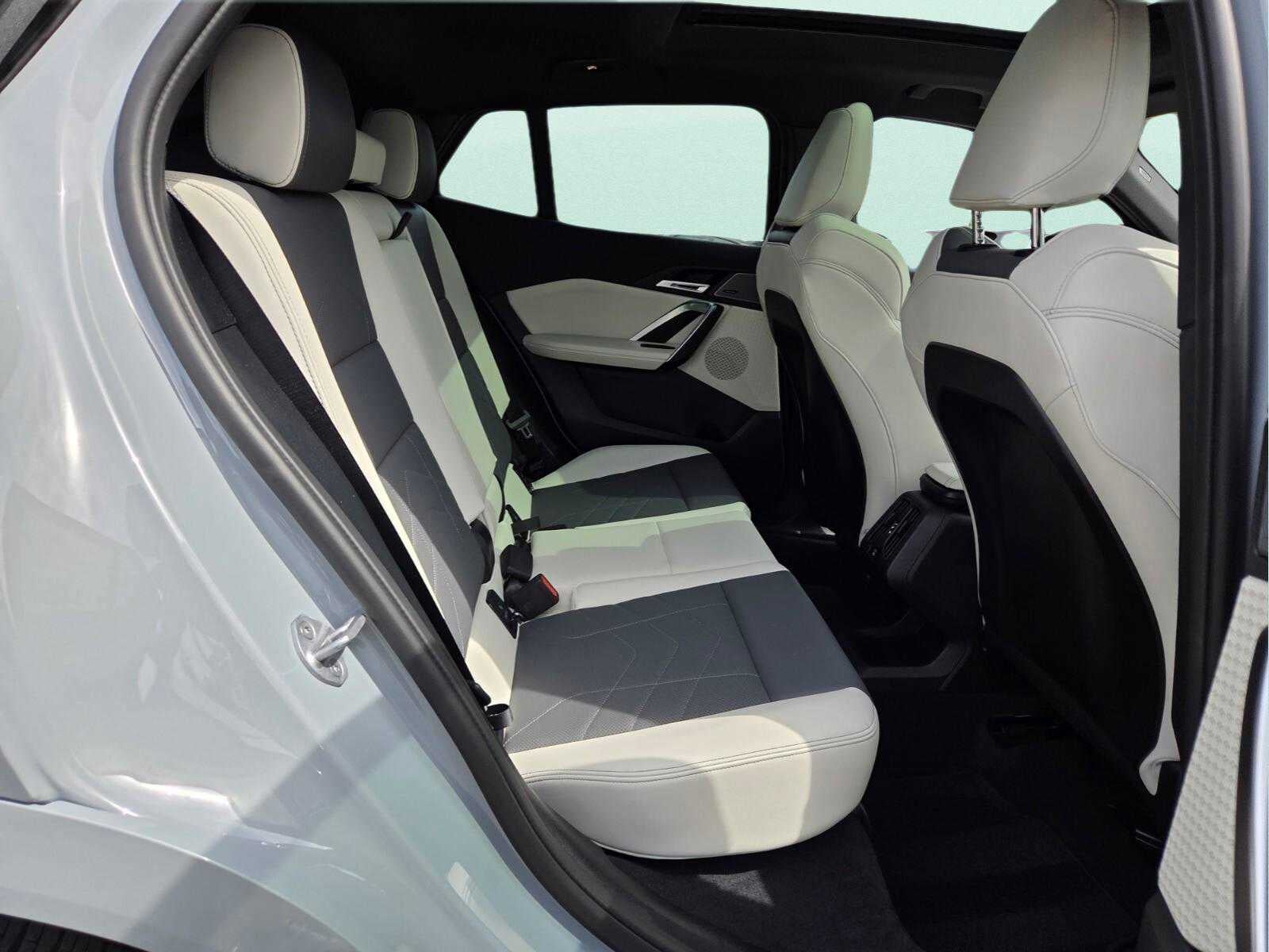 2026 BMW X2 M35i M35i