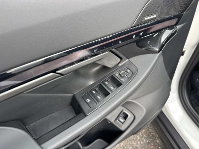 2025 BMW i5 eDrive40