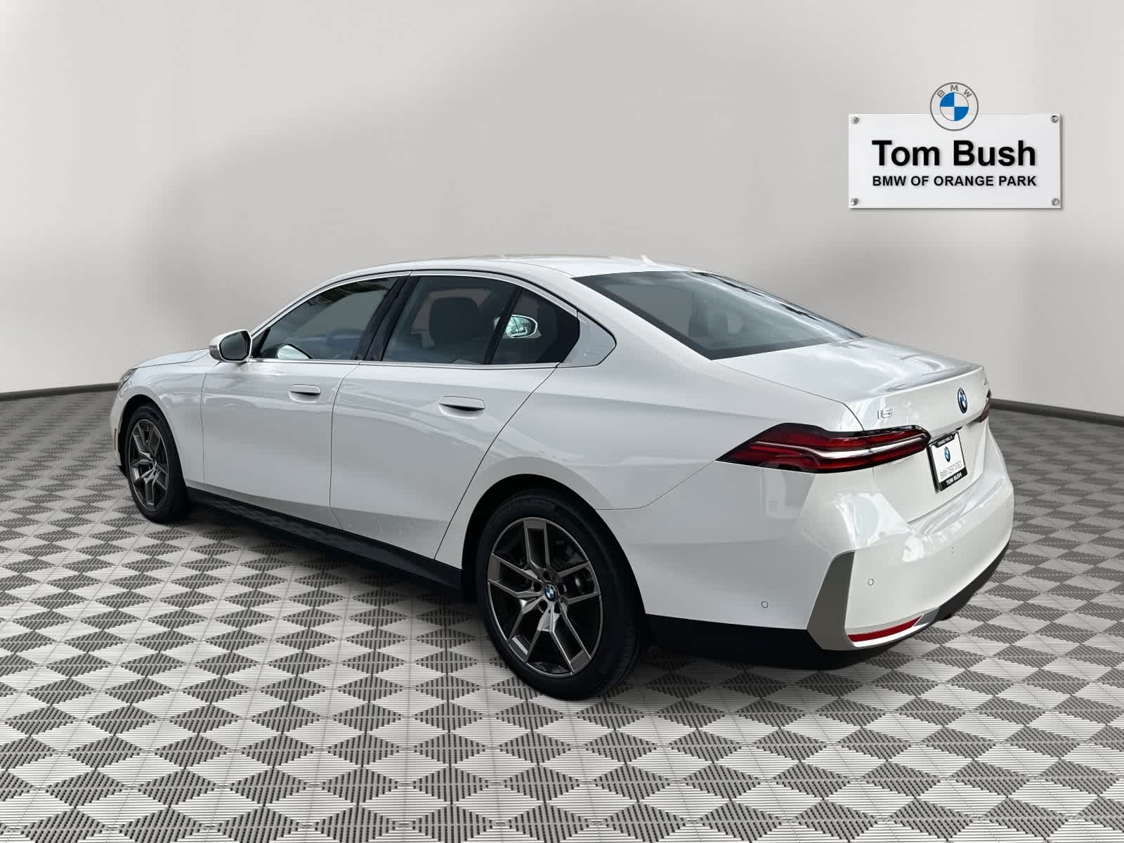 2025 BMW i5 eDrive40