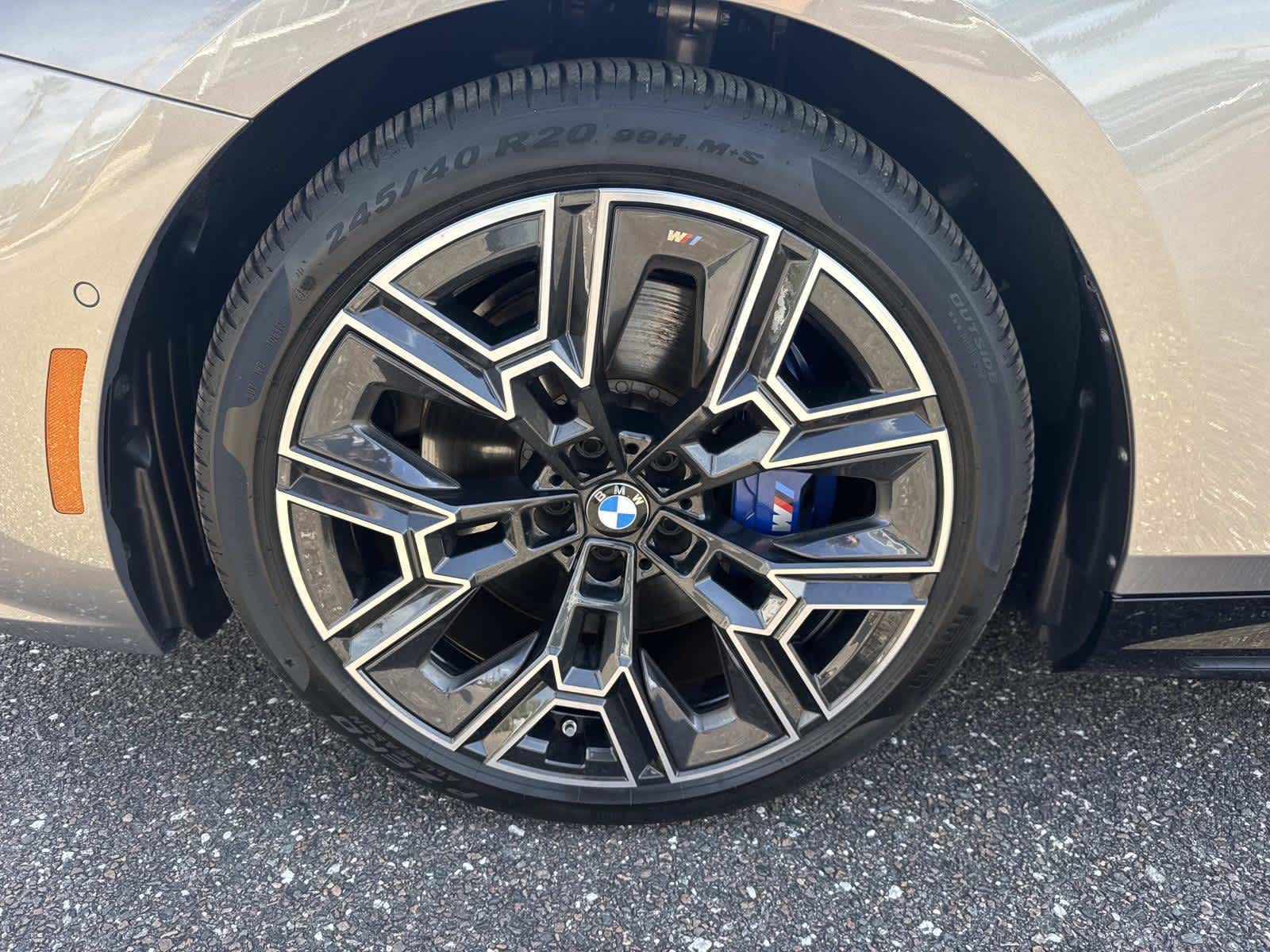 2025 BMW i5 eDrive40
