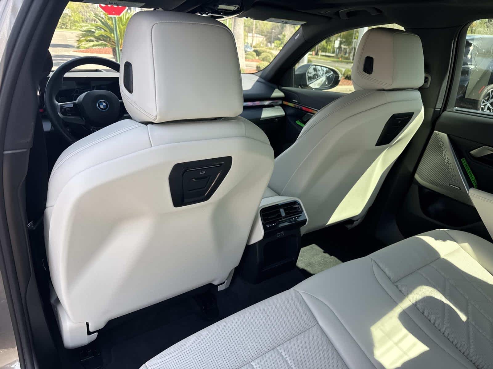 2025 BMW i5 eDrive40