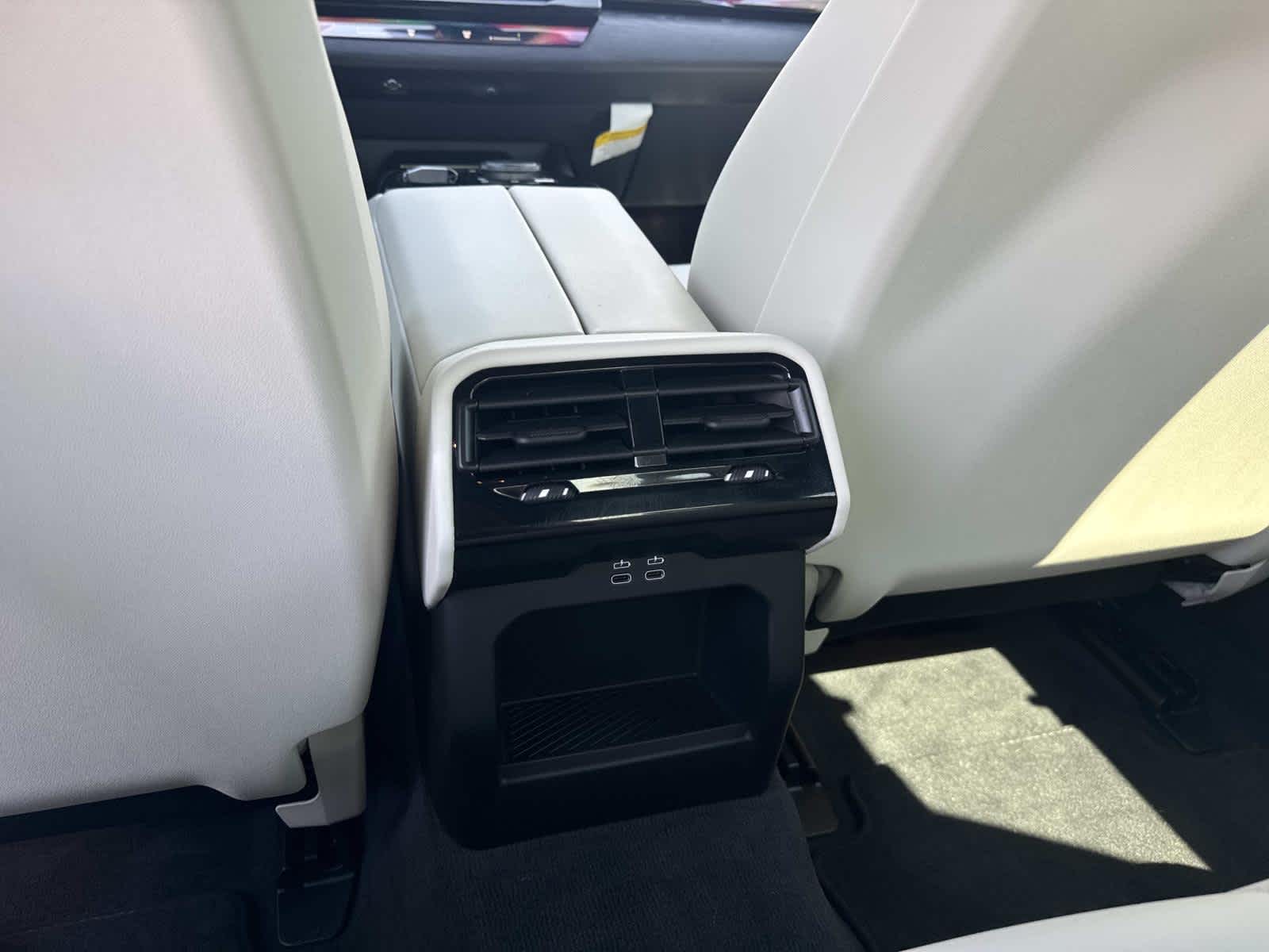 2025 BMW i5 eDrive40