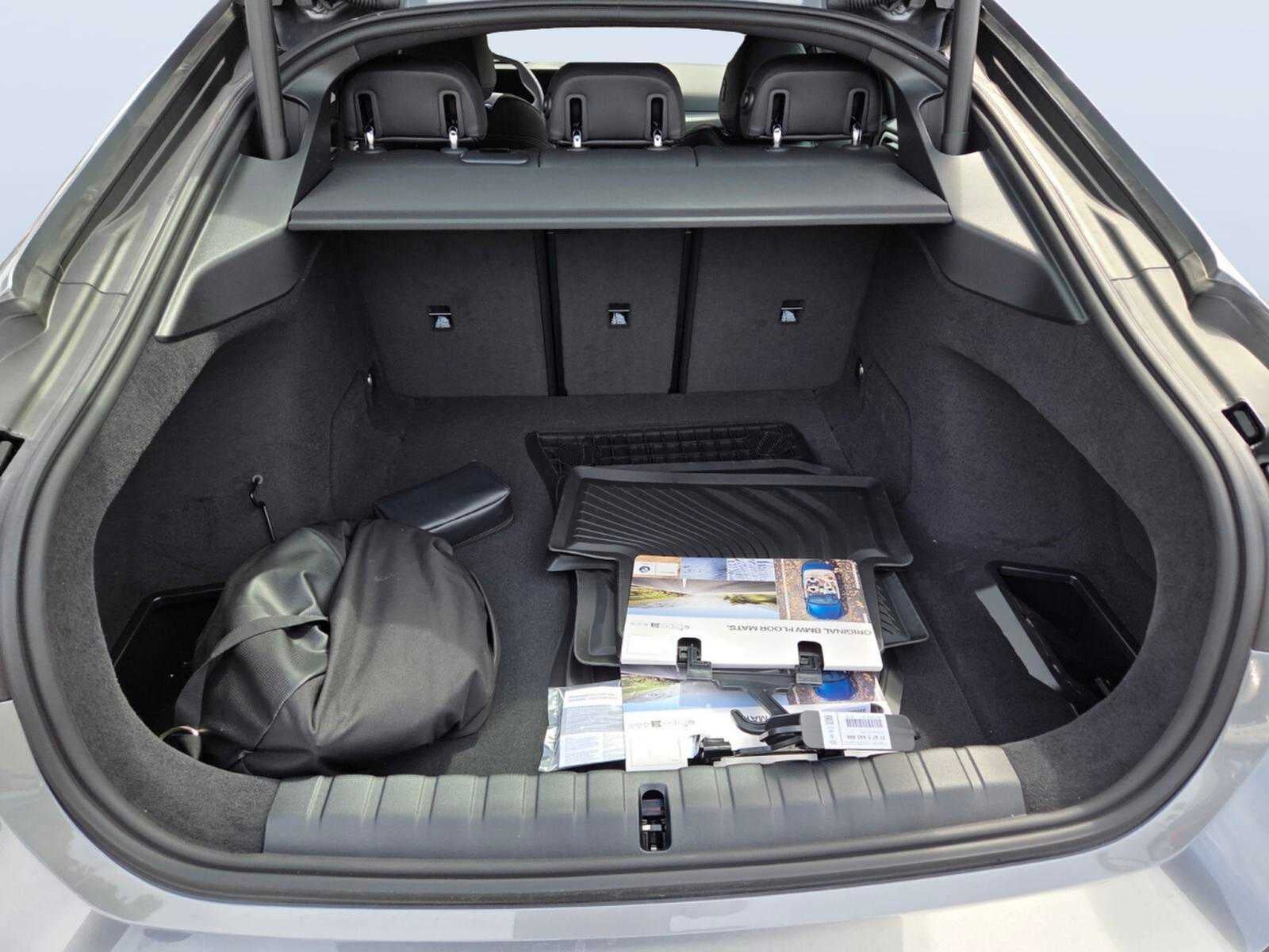 2026 BMW i4 xDrive40 xDrive40