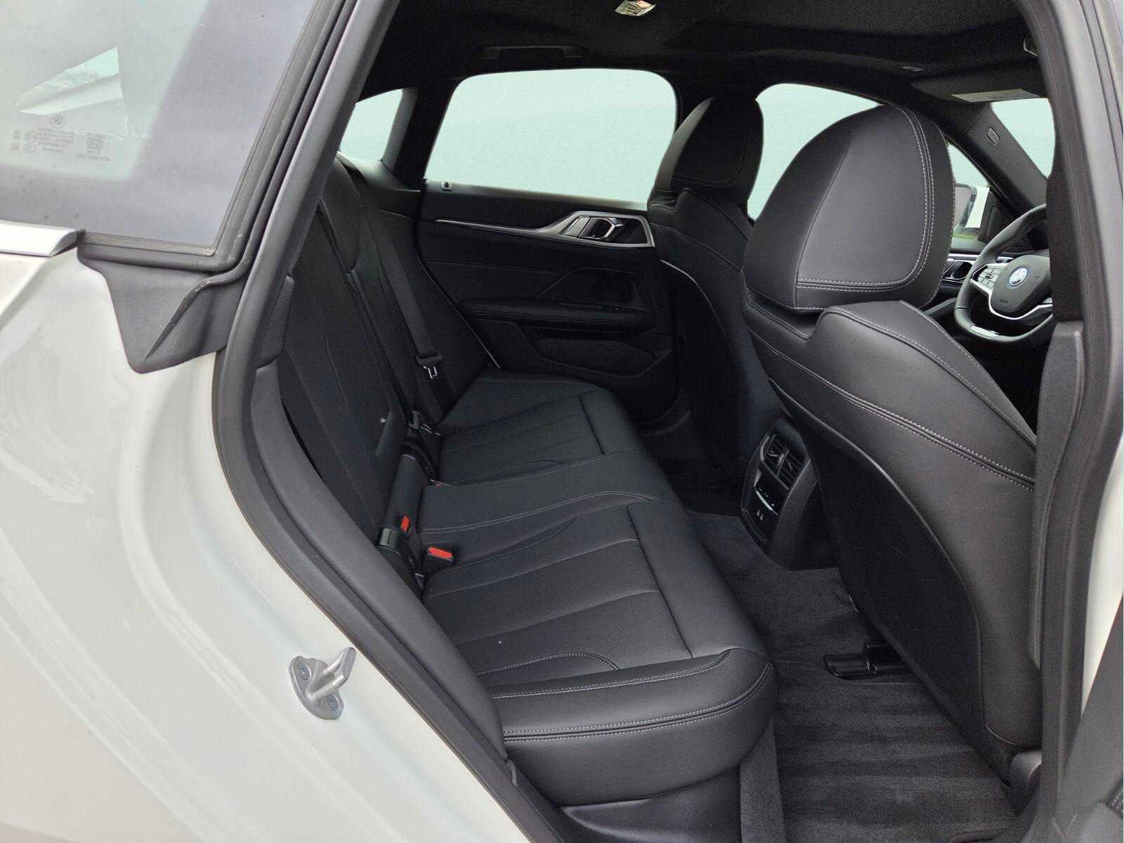 2026 BMW i4 xDrive40 xDrive40