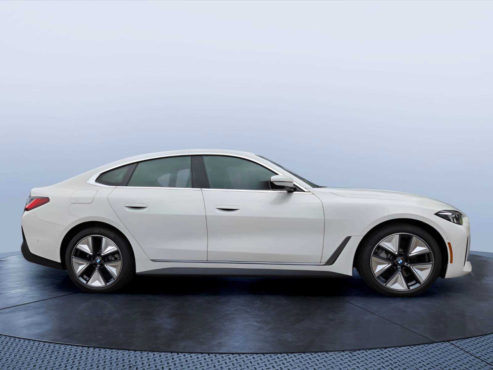 2026 BMW i4 xDrive40 xDrive40