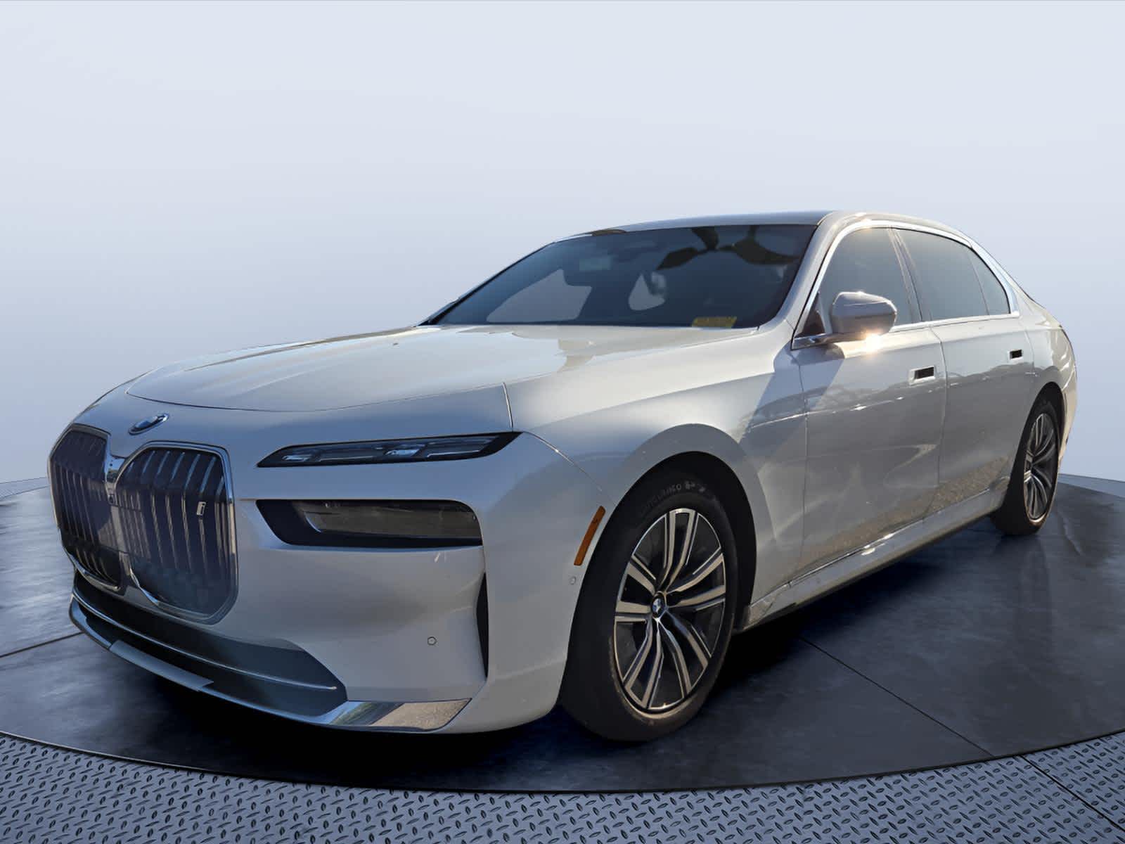 2023 BMW i7 xDrive60's photo