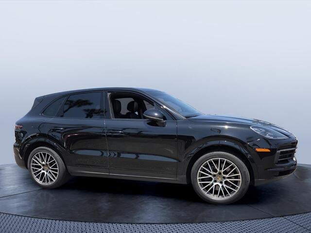 2023 Porsche Cayenne Platinum Edition