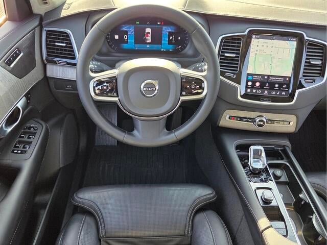 2024 Volvo XC90 Ultimate Bright Theme