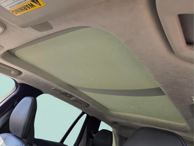 2024 Volvo XC90 Ultimate Bright Theme