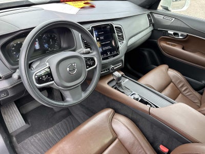 2022 Volvo XC90 Inscription