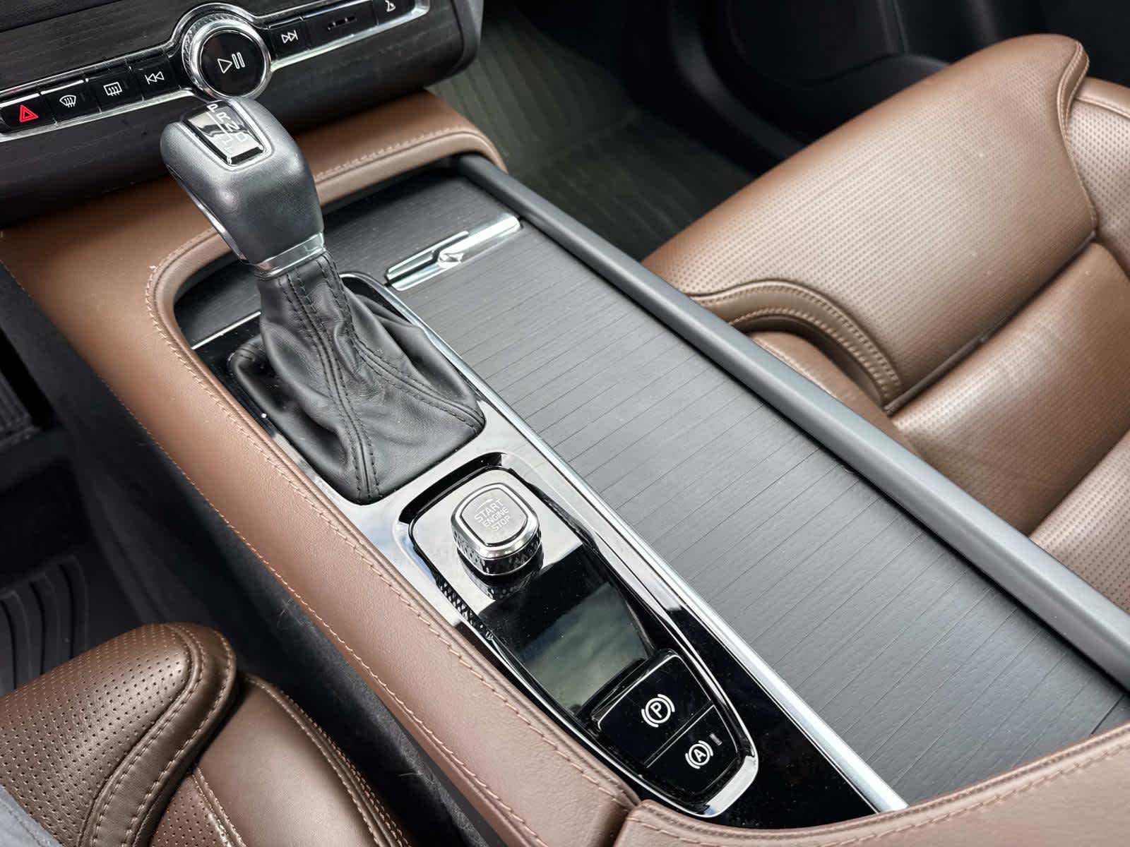 2022 Volvo XC90 Inscription