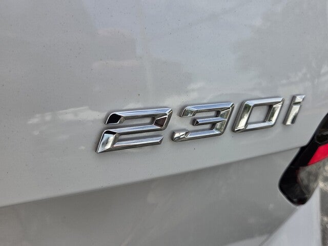 2026 BMW 230i 230i